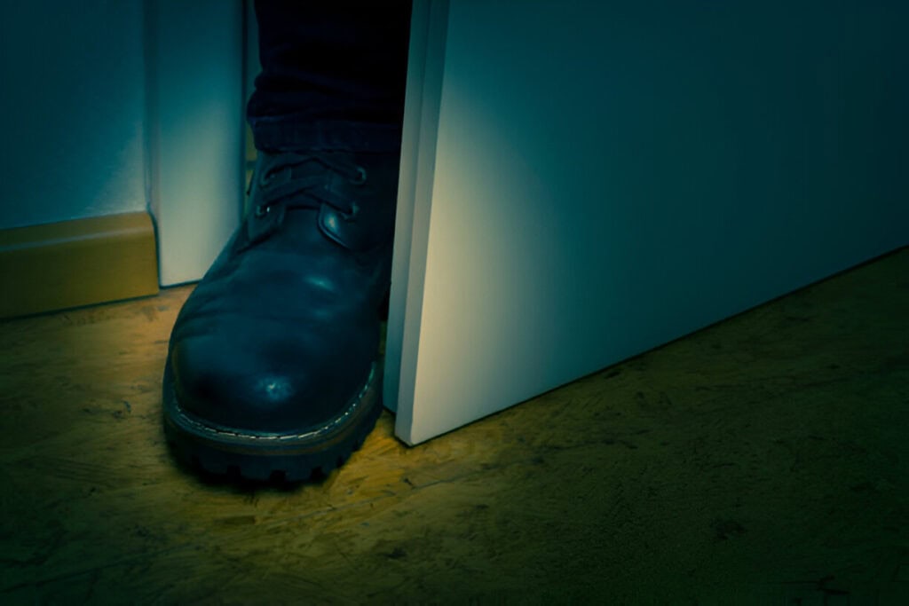The Foot-in-the-Door Technique: A Secret Strategy for Sale Boosting Conversions