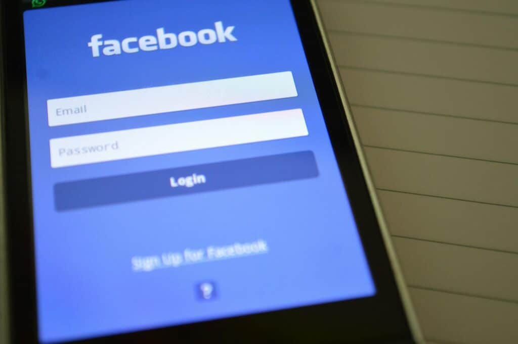 ideal facebook growth hack